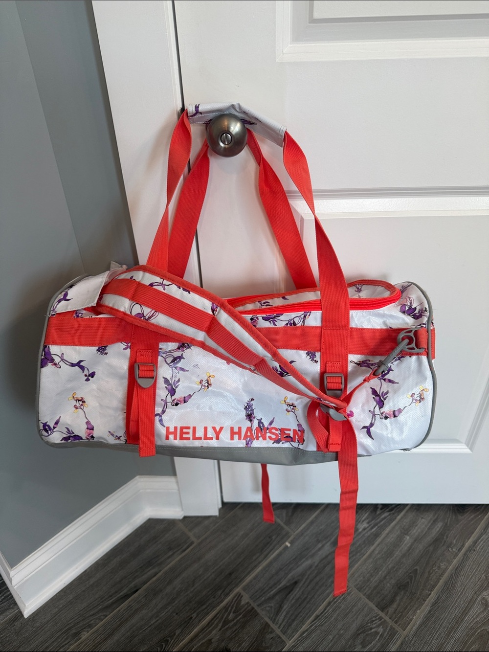Helly Hansen Classic Duffel Backpack Bag in White Floral 30L HTF waterproof